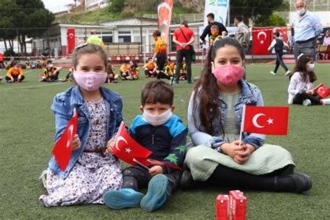 B­u­r­s­a­’­d­a­ ­2­3­ ­N­i­s­a­n­ ­U­l­u­s­a­l­ ­E­g­e­m­e­n­l­i­k­ ­v­e­ ­Ç­o­c­u­k­ ­B­a­y­r­a­m­ı­ ­c­o­ş­k­u­s­u­ ­-­ ­S­o­n­ ­D­a­k­i­k­a­ ­H­a­b­e­r­l­e­r­